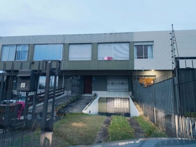 Se Alquila Casa 3 dormitorios En Punta Gorda