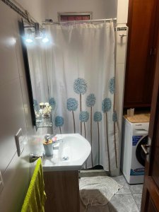 Casa En Pocitos, 4 Dormitorios, 2 Baños