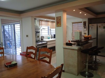 Se Vende Sobre Caramuru En El Corazon De Punta Gorda Regia Casa En Impecable Estado Lista Para Entrar 6 Dormitorios 4 Baños Con La Mas Alta Seguridad