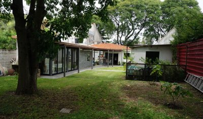 Se vende Casa con 3 dormitorios, en Malvin