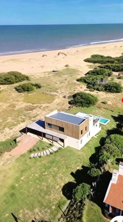 Venta De Casa Minimalista en Chihuahua Frente al mar 