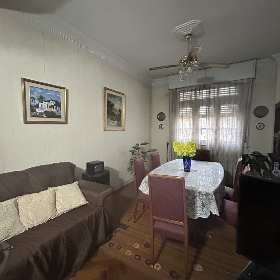 Venta Apartamento 3 Dormitorios Cordón Montevideo LR