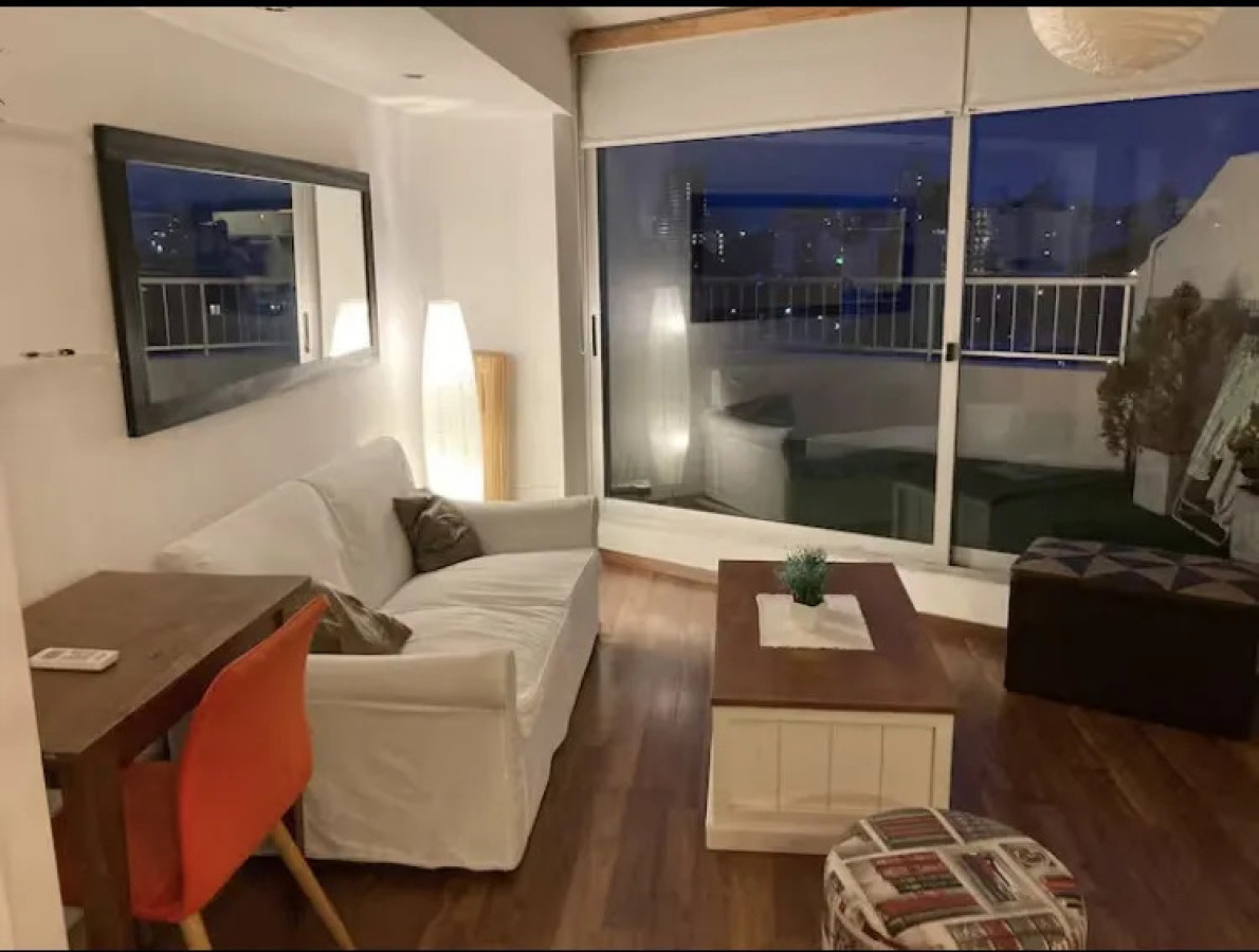 Venta Pent-House 1 dormitorio Parque Rodo Montevideo. S