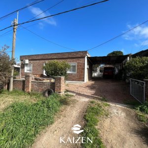 Venta Casa 2 Dormitorios Florida N (cochera)