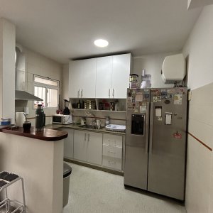 Venta Casa PH de 4 Dormitorios con garage y parrillero Cordon Montevideo Lr