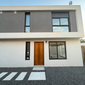 Venta Casa 3 Dormitorios a Estrenar Barra de Carrasco Montevideo F 