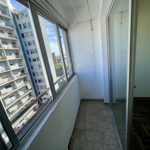 Alquiler Apartamento 1 Dormitorio Balcón Al Frente Centro Montevideo St