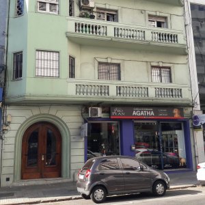 Alquiler Apartamento 2 Dormitorios Balcón al Frente Centro Montevideo St