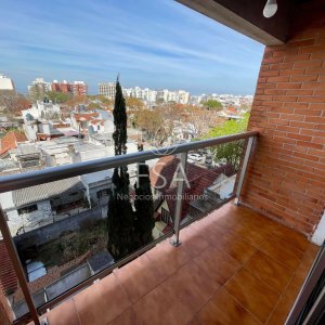Alquiler Apartamento Monoambiente con Divisiones Balcón Pocitos Montevideo St
