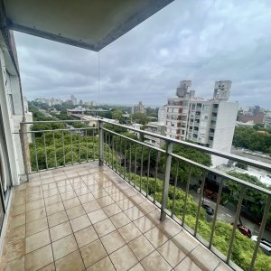  Alquiler Apartamento 3 Dormitorios Balcón al Frente Pocitos Montevideo St