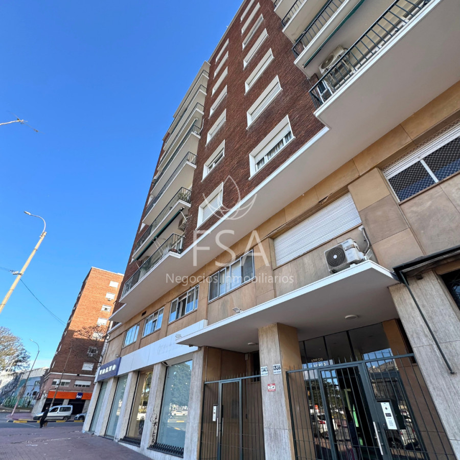 Venta Apartamento 3 Dormitorios 2 Baños Aguada Montevideo E