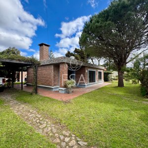 Venta Casa + Apto 3 Dormitorios Barbacoa Piscina Villa Argentina Canelones G
