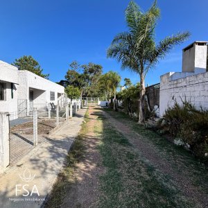 Alquiler Casa en complejo 2 Dormitorios 1 baño Patio Lomas de Solymar Sur F