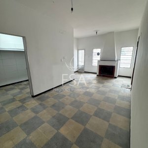 Alquiler Casa 4 Dormitorios 2 baños Patio Estufa Buceo Montevideo E