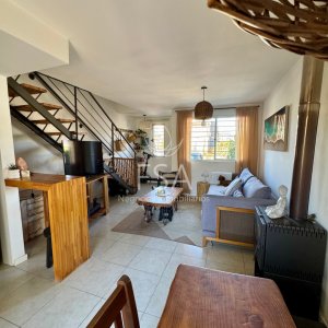 Venta Casa en Complejo Aires 2 Dormitorios Cochera Patio Lagomar Ciudad de la Costa Canelones G