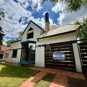 Venta Casa 4 Dormitorios Barbacoa 2 Terrazas Parque del Plata Canelones G  