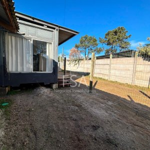 Alquiler Casa contenedor Ingreso para auto Patio privado 1 Dormitorio Pinar Norte FM
