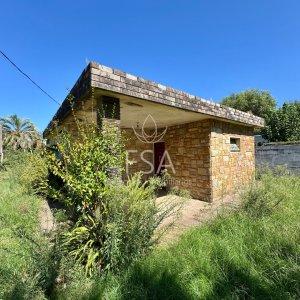 Venta Casa 2 Dormitorios + Monoambiente con Baño para Reciclar Parrillero Las Toscas Sur Canelones G