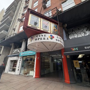 Alquiler Local Comercial en galería Cordón Montevideo Ev