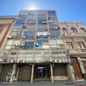 Venta Oficina Ciudad Vieja Montevideo Ev