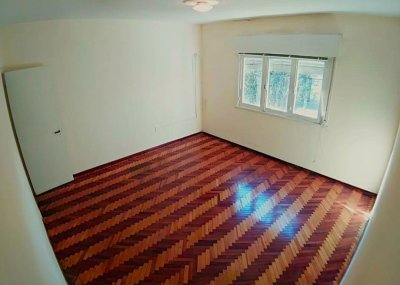  Alquilo y Vendo apartamento de un dormitorio en LA BLANQUEADA.