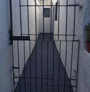 Se alquila apartamento de 3 dormitorio 
