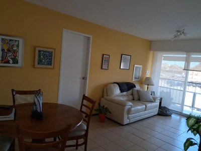 Alquiler de Apartamento 2 Dormitorios + Garaje en Aguada