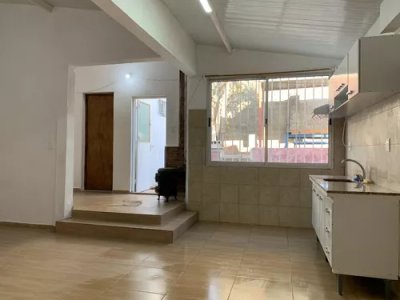 Venta de Casa mas Apartamento en un mismo padrón Zona Cerro Casco Viejo