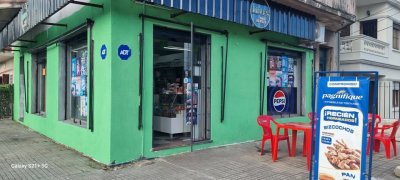 Venta de llave comercial en Parque Batlle 