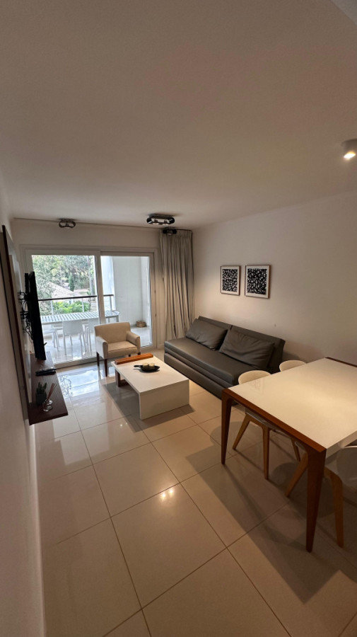 Oportunidad en complejo Solanas 