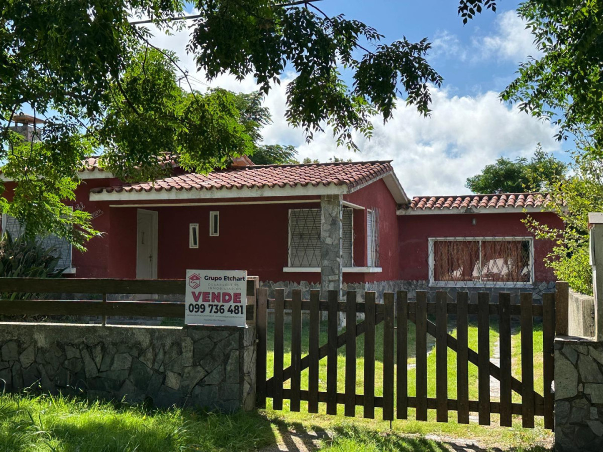 Casa 4 Dormitorios en Piriapolis 