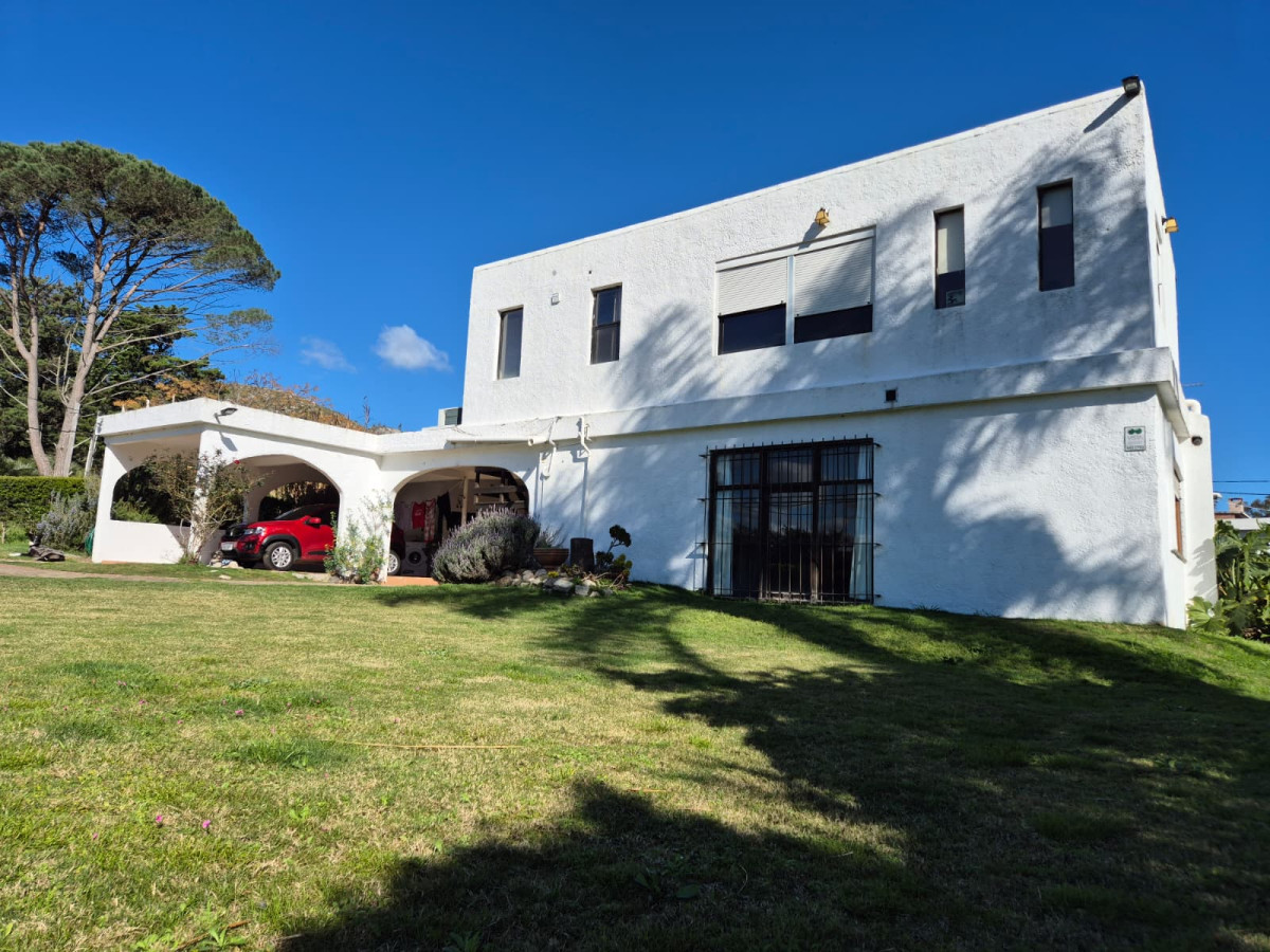 Casa en venta Piriápolis 4 dormitorios