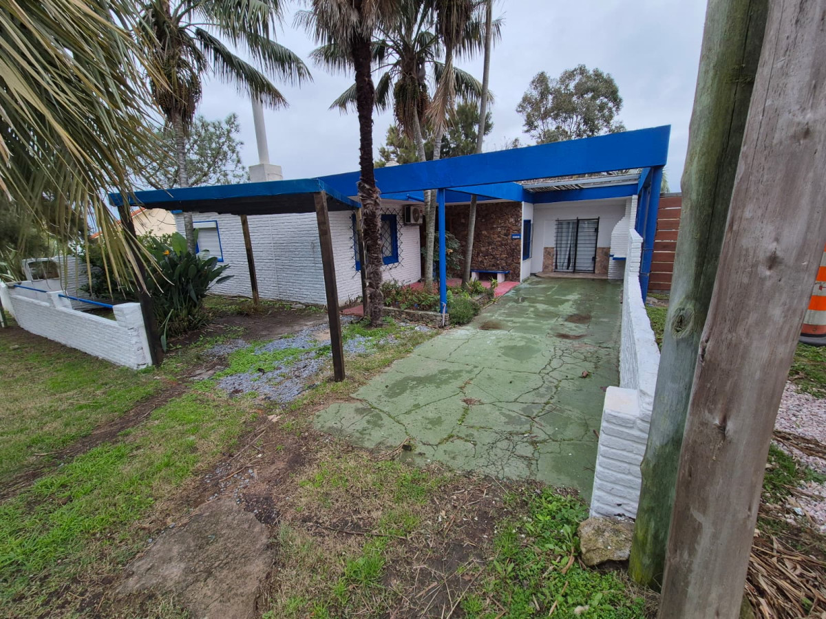 Casa en venta Punta Fría Piriápolis 4 dormitorios y 2 baños