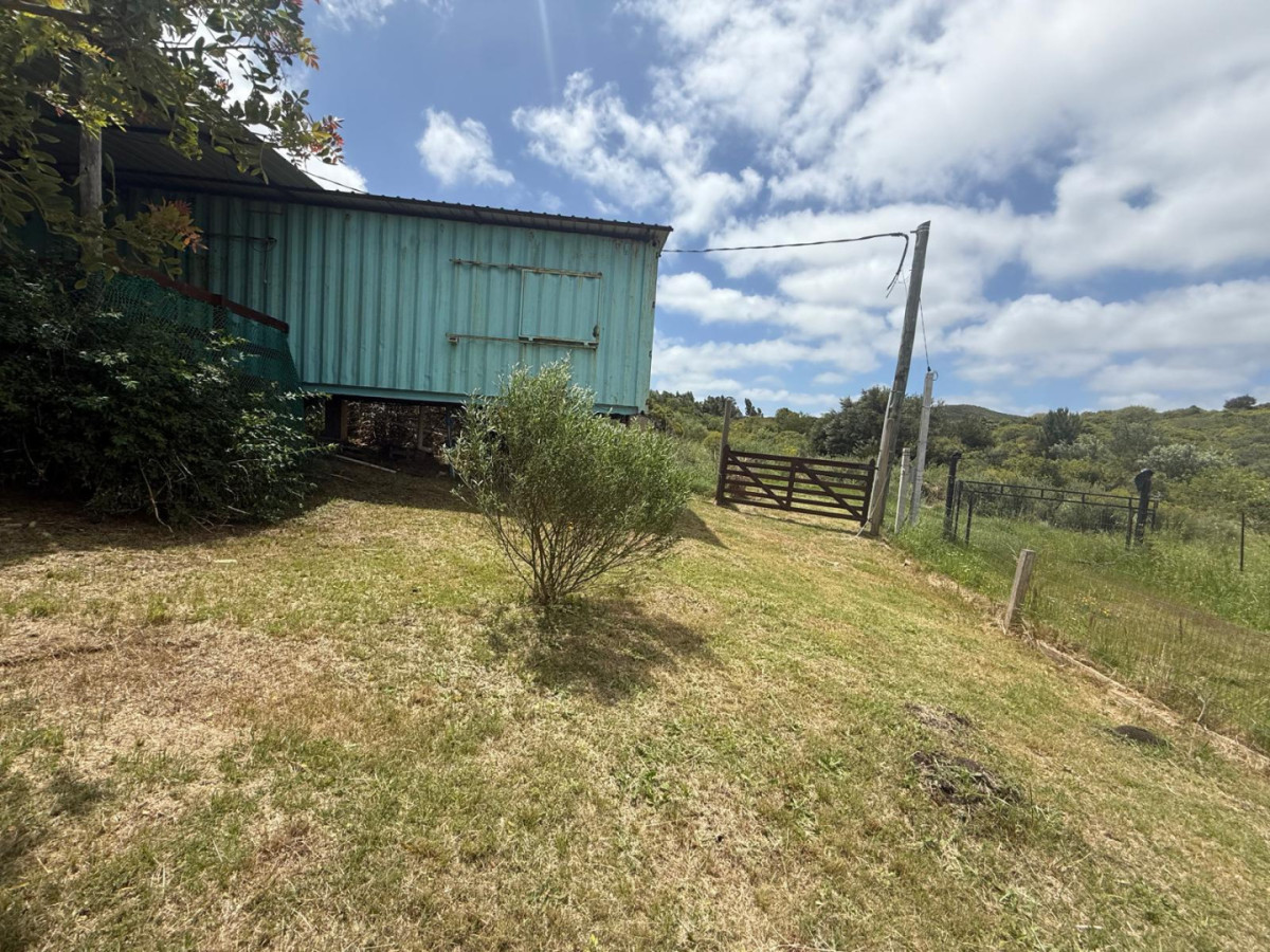 Casa Contenedor ,terreno con mejora Playa Verde
