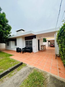 PRECIOSA CASA EN LAS TOSCAS SUR