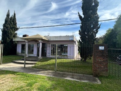 SE VENDE O ALQUILA LOCAL EN ATLANTIDA
