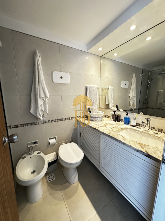 Apto a metrs del puerto Alquiler de verano de 2025 -id-402-24