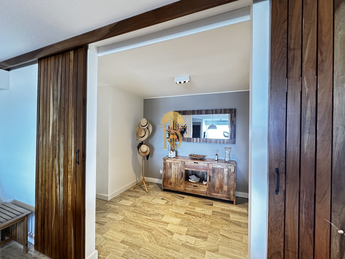 Apto a metrs del puerto Alquiler de verano de 2025 -id-402-9