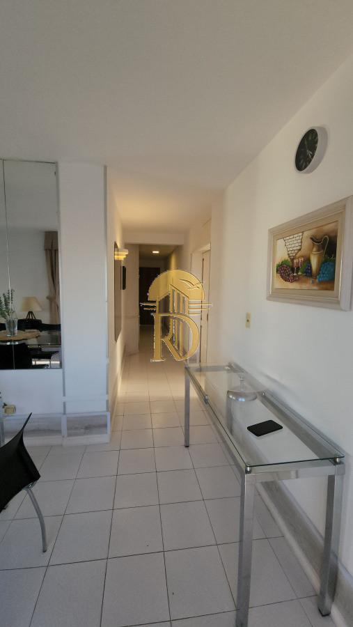 Apartamento en península -id-338