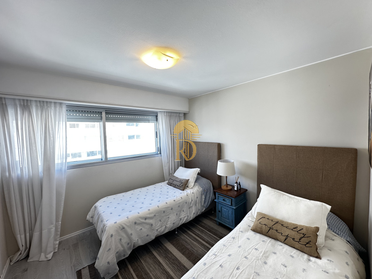 Apto a metrs del puerto Alquiler de verano de 2025 -id-402-18