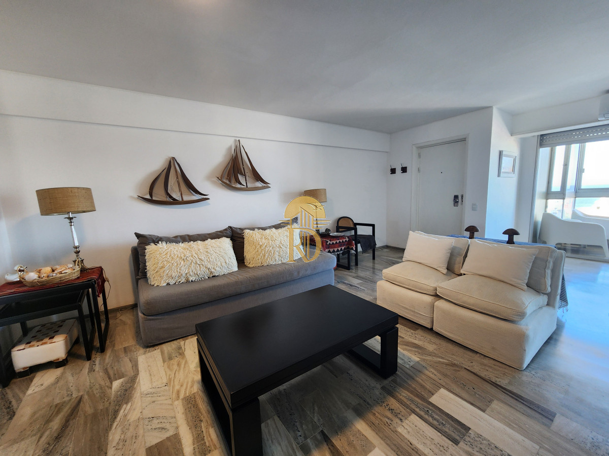 Punta del este tu lugar cerca del puerto. -id-125-3