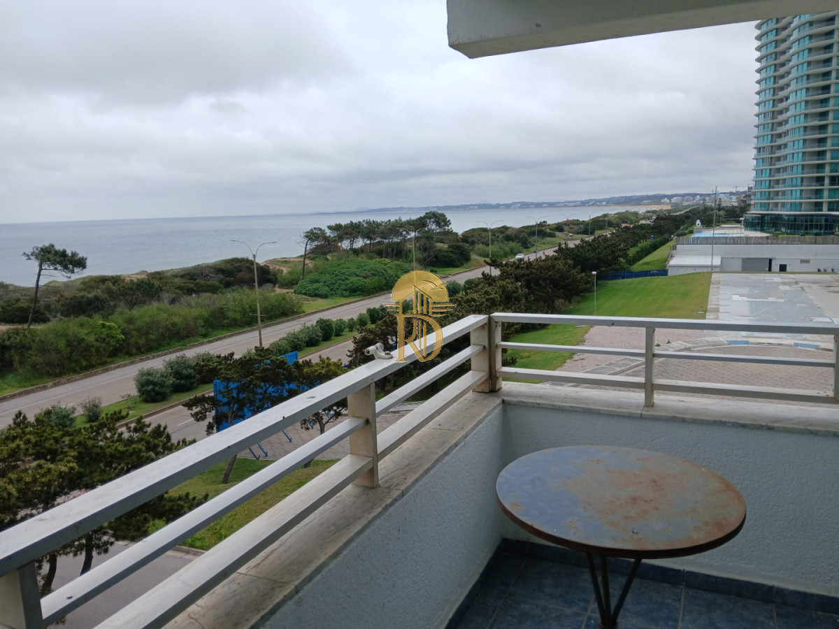 VENTA APTO PRIMERA LINEA MANSA -id-532-1