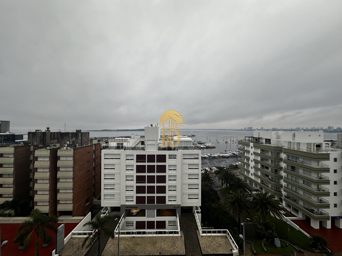FRENTE AL PUERTO PUNTA DEL ESTE -id-197-0