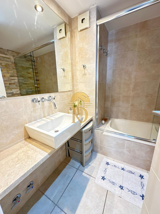 Apartamento en parada 6 de la brava -id-410