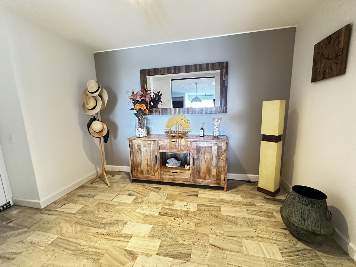 Apto a metrs del puerto Alquiler de verano de 2025 -id-402-8