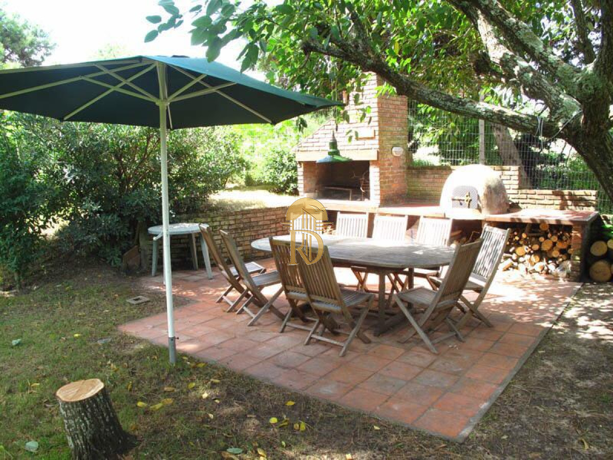 Disponible en enero para al menos 6 personas. -id-249-12