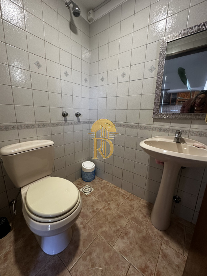 Alquiler Anual  Casa en Barrio Cantegril -id-100-15