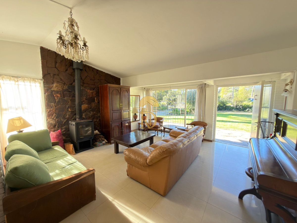 Casa en venta en uno de los mejores lugares de punta del este -id-765-2