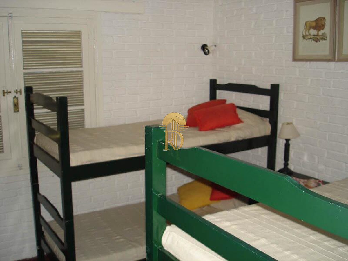 Disponible en enero para al menos 6 personas. -id-249-7