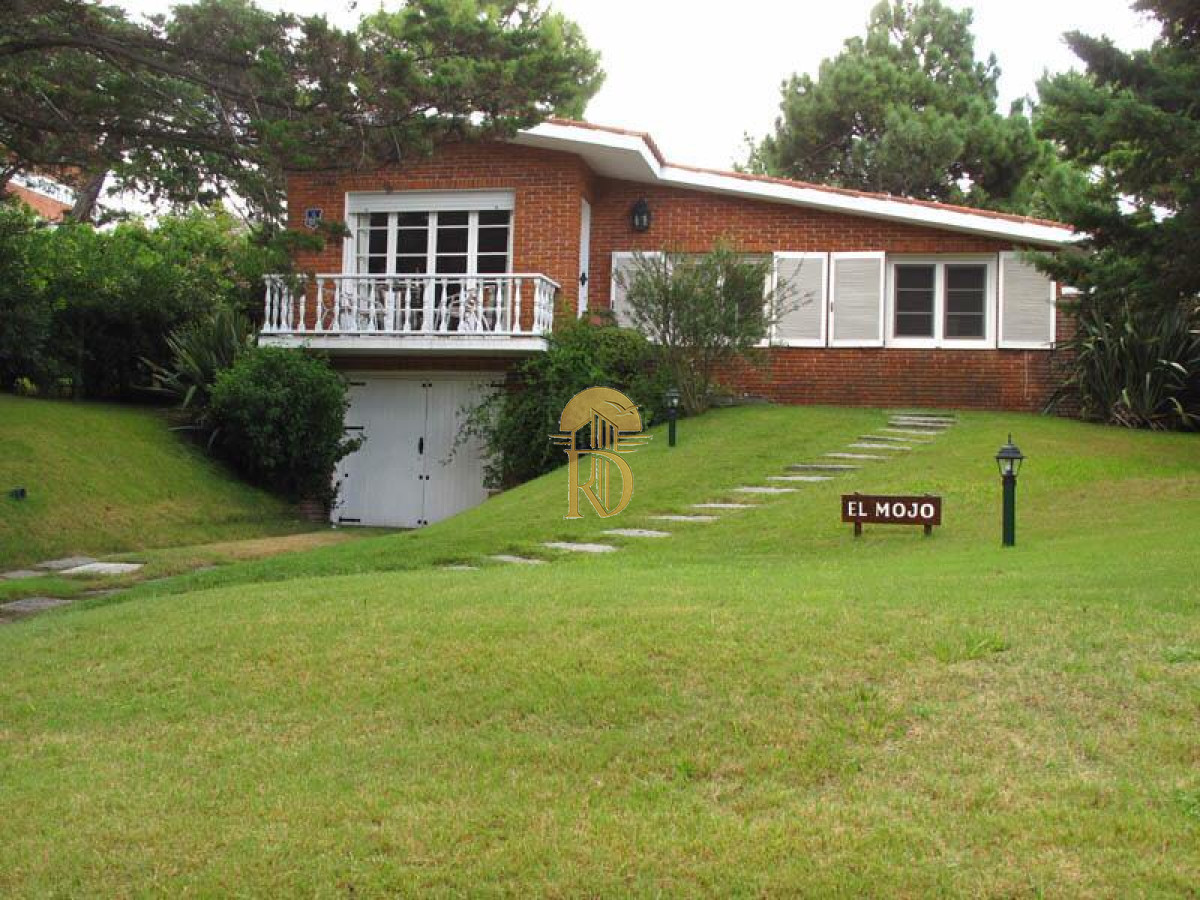 Disponible en enero para al menos 6 personas. -id-249-1